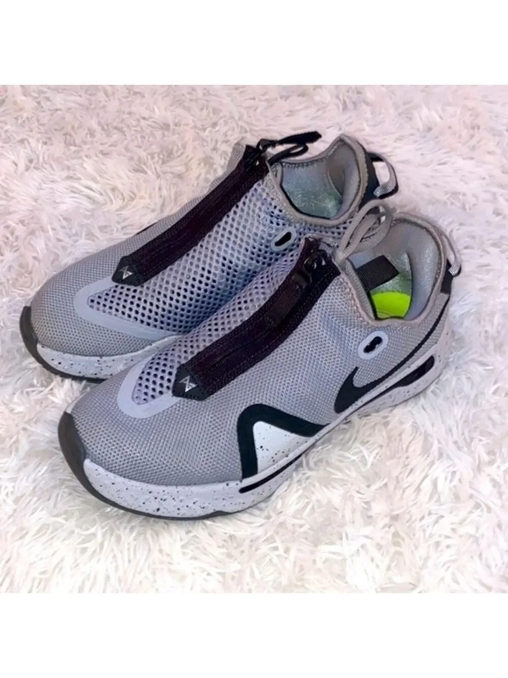 Nike PG 4 TB gray basketball shoe